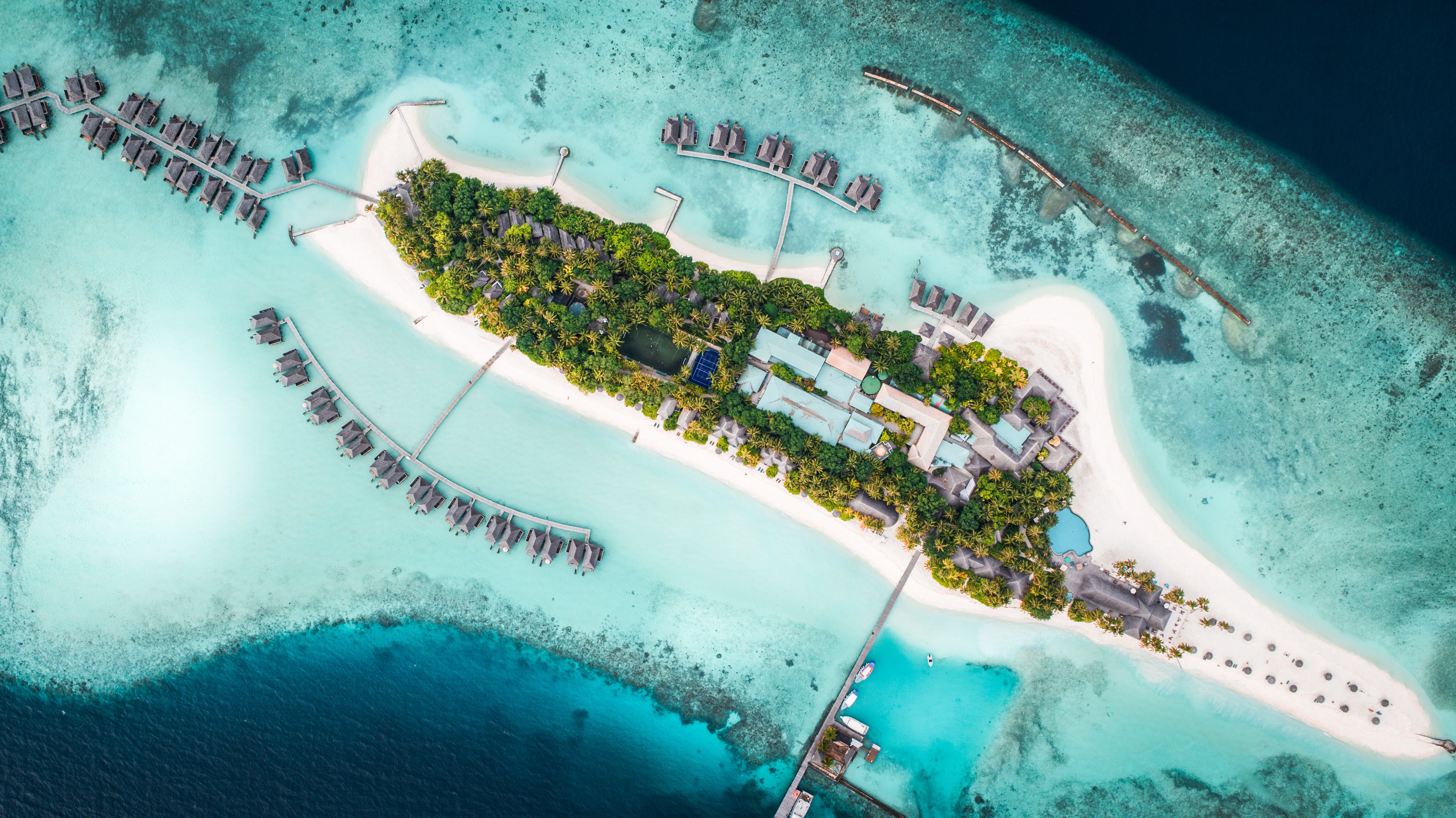 Island resort spa мальдивы. Остров Куреду Мальдивы. Мальдивы остров Сан Исланд. Остров Велиганду Мальдивы. Атолл Расду Мальдивы.