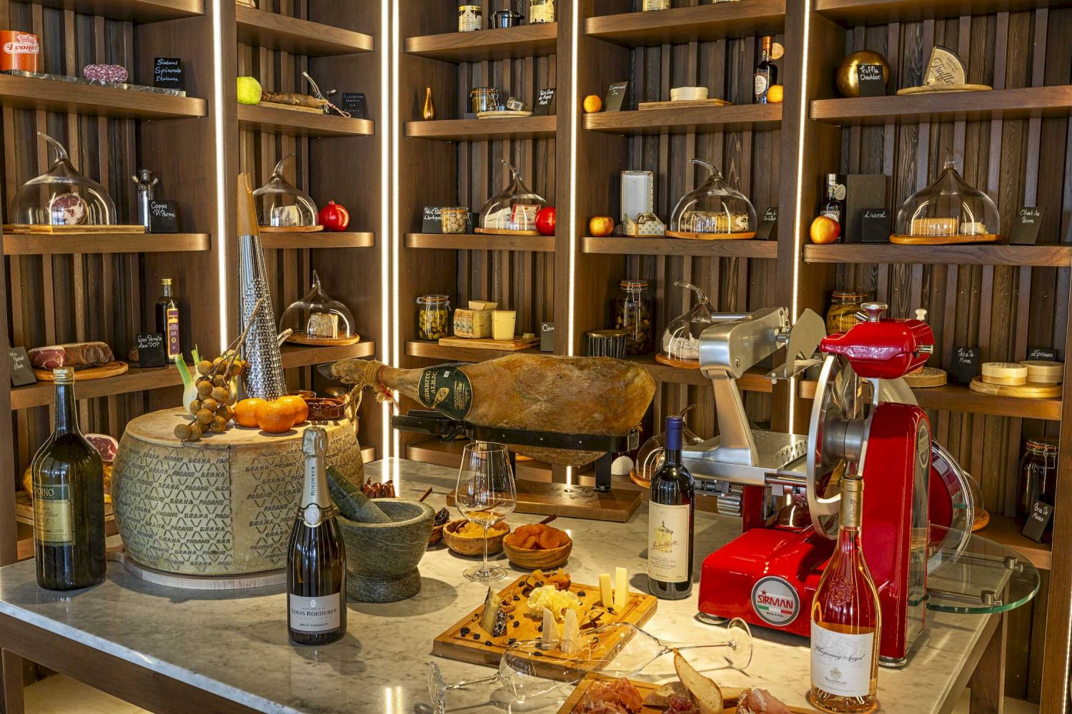 Hurawalhi Cheese Room