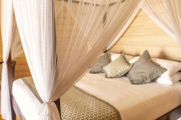 KomandooJacuzziBeachVillasInterior-2